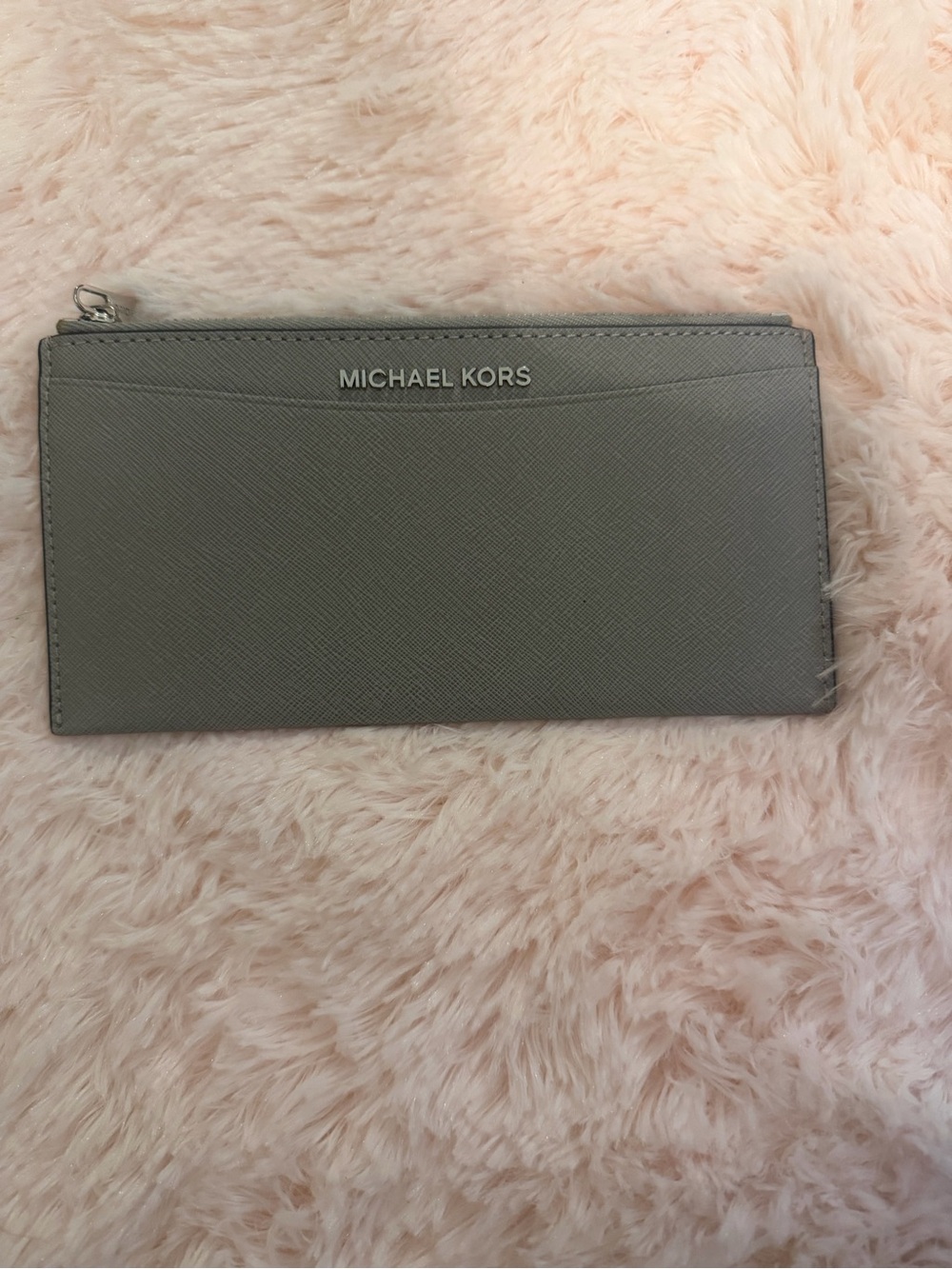 ⭐️Michael Kors Gray Slim Leather Card Wallet